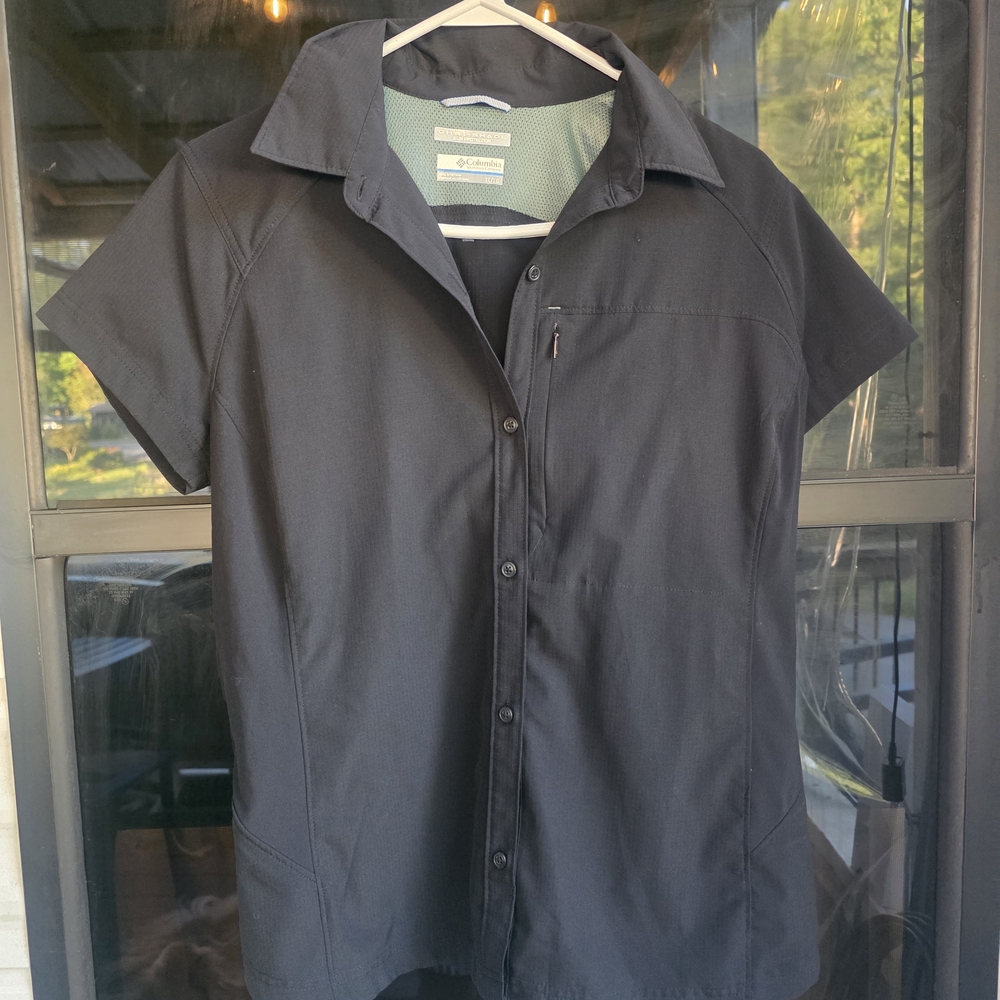 Columbia Womens Dark Gray Short Sleeve Shirt